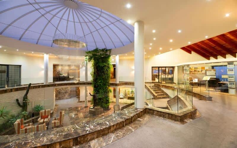 Simola Hotel Country Club & Spa: 2 night Flook Stay & Play Special for 4 golfers in a 2 Bedroom Executive Suite + Breakfasts + 1 round at Simola + 1 round at Pezula for less than R4 315 pp!