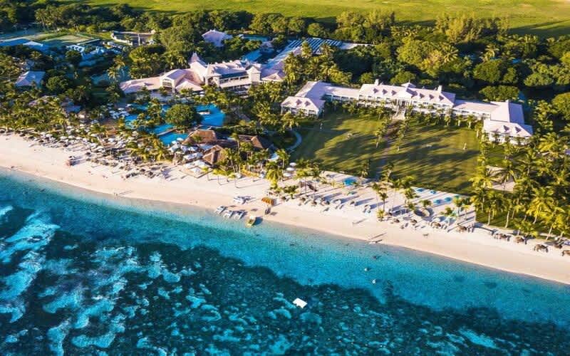 Golf Escape at 5* Sugar Beach Mauritius: 7 Nights + Flights + Breakfast + Dinner + Complimentary Green Fees at Ile Aux Cerfs & Tamarina Bay from only R39 100 PP Sharing 