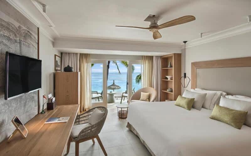 Golf Escape at 5* Sugar Beach Mauritius: 7 Nights + Flights + Breakfast + Dinner + Complimentary Green Fees at Ile Aux Cerfs & Tamarina Bay from only R39 100 PP Sharing 