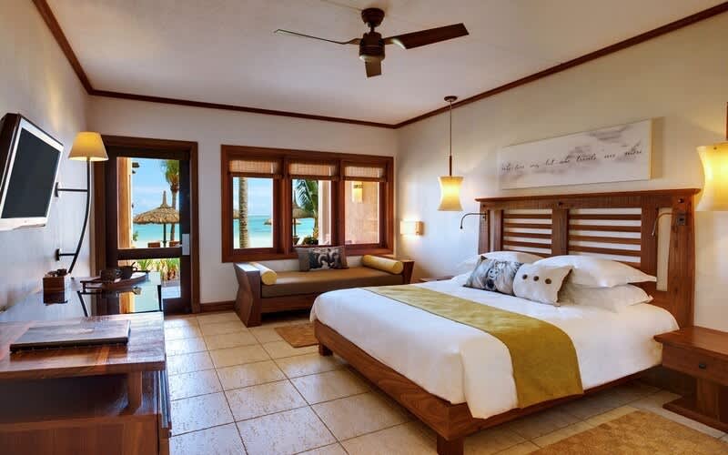 Flash Sale! All-Inclusive Golf Holiday at 5* Heritage Awali Resort: 5 Nights + Flights + Green Fees at Le Chateau Golf Course from only R27 525 Per Person Sharing