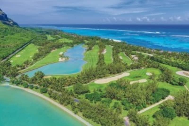 Flook Friday Dream Deal for Family of 4 to Mauritius: 5 Night Play & Stay at 5* Dinarobin Beachcomber Golf Resort & Spa + Flights + Breakfast + Dinner from less than R20 999 Per Person