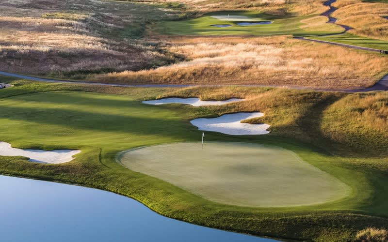 La Dolce Vita Golf Tour: 4 nights in Rome at the 4 Leon’s Place Hotel + Golf at Marco Simone Golf & Country Club – official host of the 2023 Ryder Cup!*