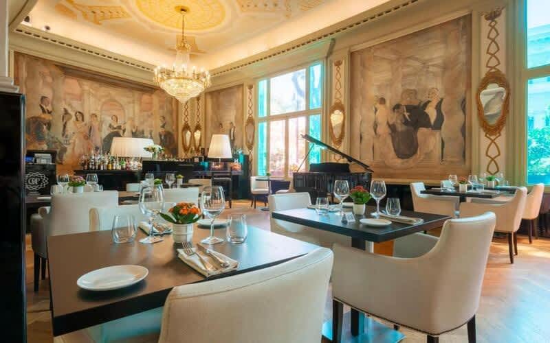 Exclusive Golf in Rome Tour: 5 nights for 2 at the 5* Grand Hotel Palace + Golf at Olgiata GC, Marco Simone G&CC & Parco di Roma G&CC!