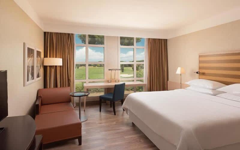 Rome Golden Golf Tour: 7 nights for 2 at Sheraton Golf Parco de’ Medici + 5 Rounds of Golf including Parco de’ Medici & Castelgandolfo!