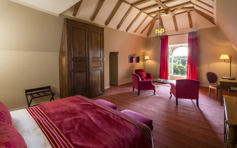French Château Golf Tour: 4-Night Luxury Stay + Unlimited Golf at Augerville + Breakfast & Dinner