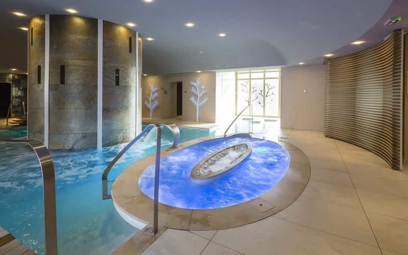 French Château Golf Tour: 4-Night Luxury Stay + Unlimited Golf at Augerville + Breakfast & Dinner