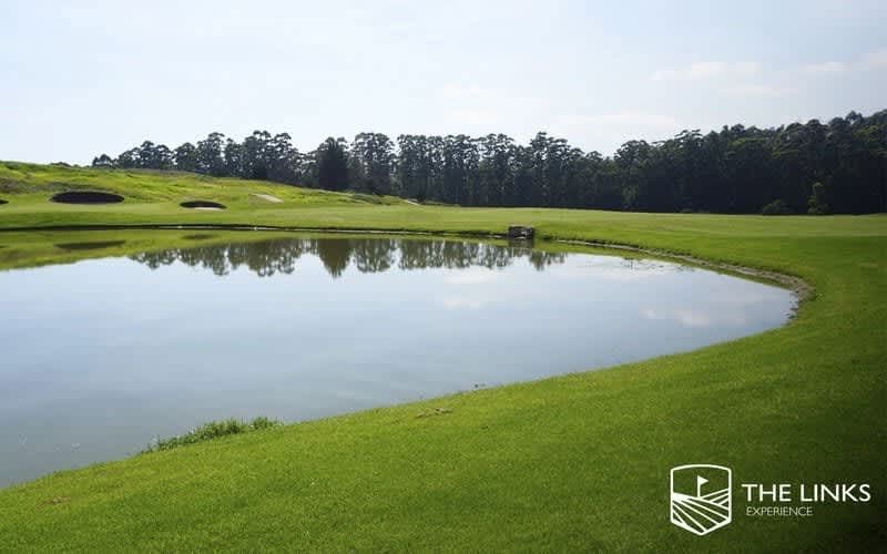 The Flook Fancourt Experience: 2 Nights for 2 in a Luxury Room & Golf at Montagu + Outeniqua + The Links Experience + Breakfasts + Dinner Voucher to the New Amanita Restaurant for less than R3 000pp per night!