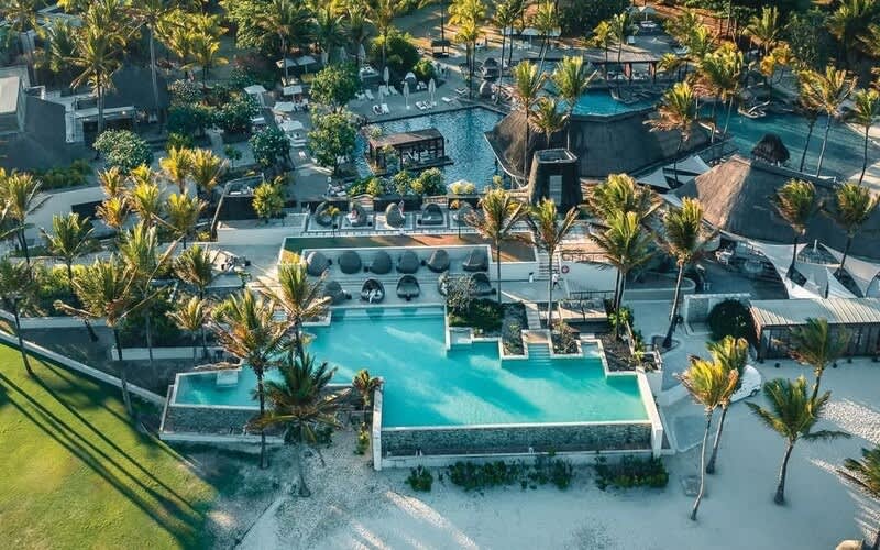 Golf Getaway at 5* Long Beach Mauritius: 7 Nights + Flights + Breakfast + Dinner + Complimentary Green Fees at Ile Aux Cerfs & Anahita from only R29 200 PP Sharing