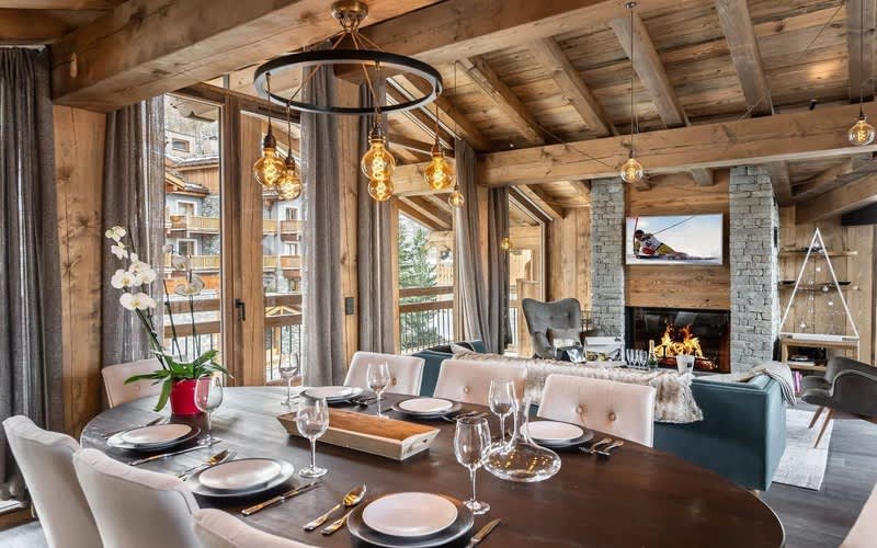 Luxury Duplex 4 Bedroom Apartment in Val D'Isere France: 1 week for up to 6 adults and 4 children from only R196 449