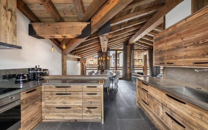 Luxury Duplex 4 Bedroom Apartment in Val D'Isere France: 1 week for up to 6 adults and 4 children from only R196 449
