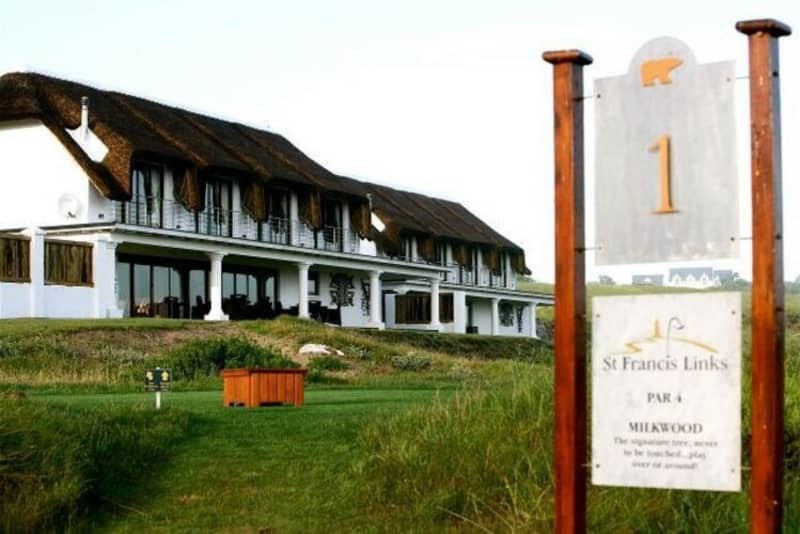 St Francis Links Golf Tour: 2 Night stay for 2 at St Francis Golf Lodge + Breakfasts +  2 Rounds on St Francis Links + Carts  + 1 Round with Carts at Humewood Golf Club