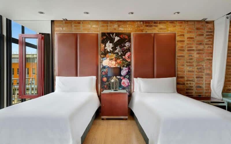 African Pride Melrose Arch - 2 Night Weekend Stay for 2 + Golf at Royal JHB East & West