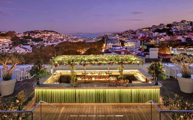Portugal Luxury Wine & Golf Tour: 11 Night Stay + Golf on 6 Courses + Breakfast & Wine Tastings