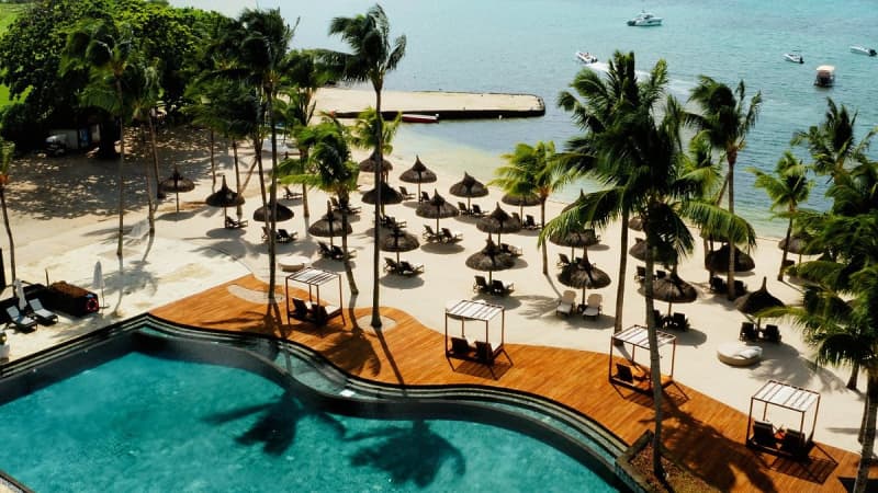 Golf Getaway at 5* The Bay Club at Anahita Mauritius: 7 Nights Stay + Flights + Breakfast + Complimentary Green Fees at Ile Aux Cerfs & Anahita from only R33 300 Per Person Sharing