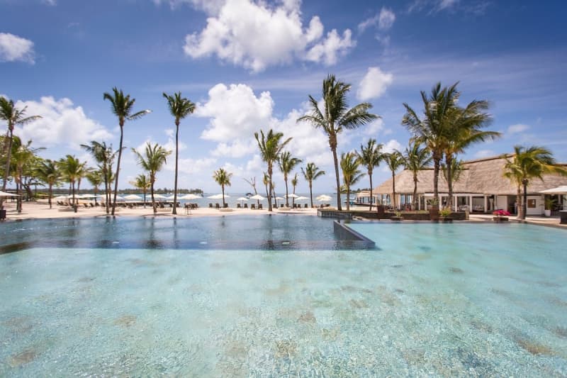 Golf Getaway at 5* The Bay Club at Anahita Mauritius: 7 Nights Stay + Flights + Breakfast + Complimentary Green Fees at Ile Aux Cerfs & Anahita from only R33 300 Per Person Sharing