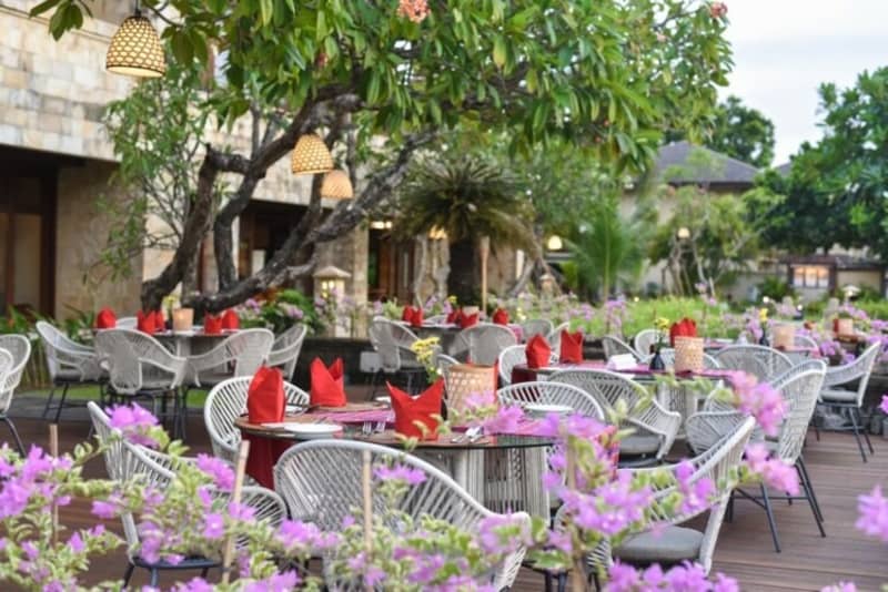 SALE! Patra Bali & Villa: 5 Nights Stay + Breakfast Daily + Flights from R20 905 Per Person Sharing