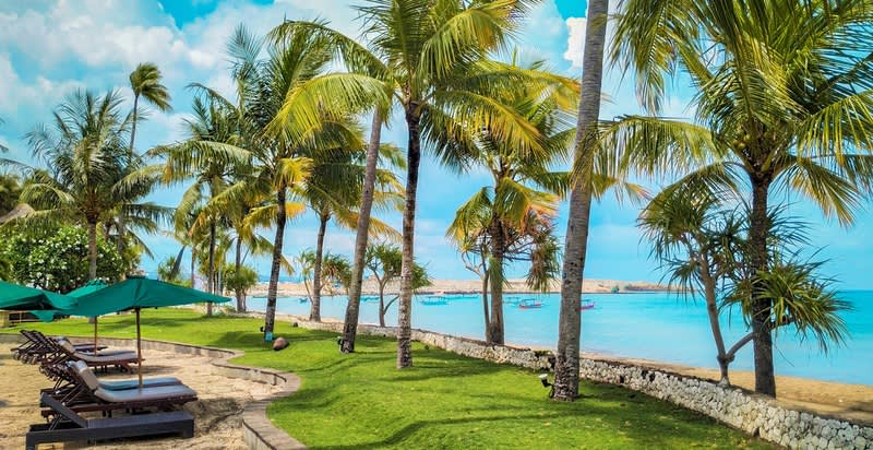 SALE! Patra Bali & Villa: 5 Nights Stay + Breakfast Daily + Flights from R20 905 Per Person Sharing