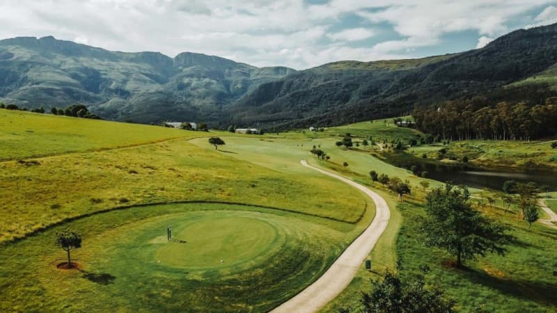 Scenic & Sublime Eastern Cape Golf Tour for 4 - Play 3 Courses!