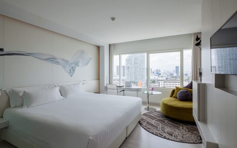 SALE! 4* Centara Watergate Pavilion Bangkok : 5 Nights Stay + Flights + Transfers + Sports from only R16 975 Per Person Sharing