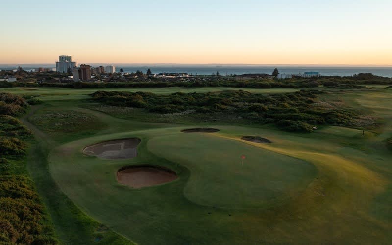 Humewood Golf Club: a Genuine Seaside Links in the heart of the Friendly City of PE - 4-Ball + Carts for only R3 199!