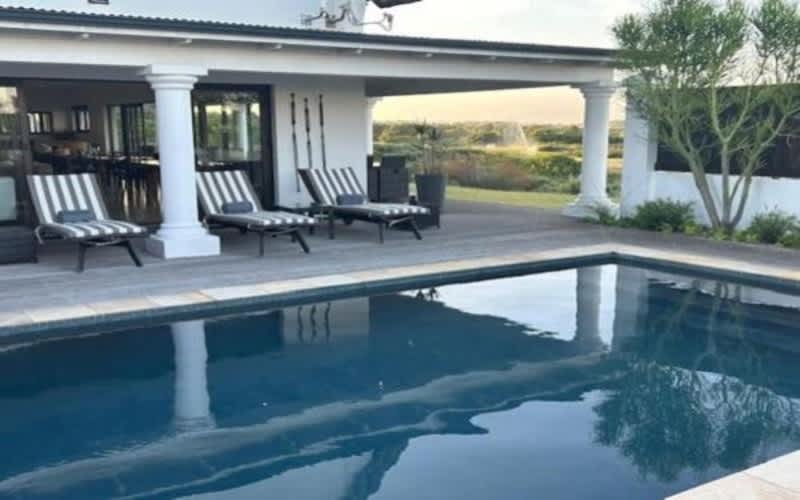 St Francis Links Golf Tour: 3 Nights at St Francis Golf Lodge + Breakfasts + 3 Rounds + Carts - only R8 989 pp sharing!