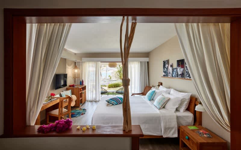 SALE! 5* C Mauritius: 5 Nights + Flights + Breakfast + Dinner from only R24 020 Per Person Sharing