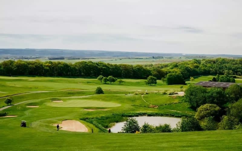Kenya Golf & Safari Adventure: 12 Nights + Golf on 6 courses (7 rounds) + Breakfast, Select Meals & return Flight to Masai Mara