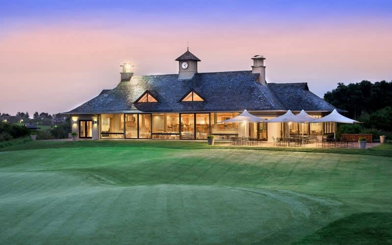 The Flook Fancourt Experience: 2 Nights for 2 in a Luxury Room & Golf at Montagu + Outeniqua + The Links Experience + Breakfasts + Dinner Voucher to the New Amanita Restaurant for less than R3 000pp per night!