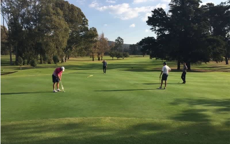 Reading Country Club: 2-Ball Deal for only R649!