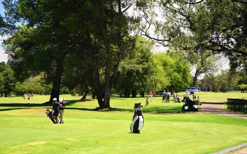 HUDDLE PARK GOLF CLUB: 4-ball only R989!