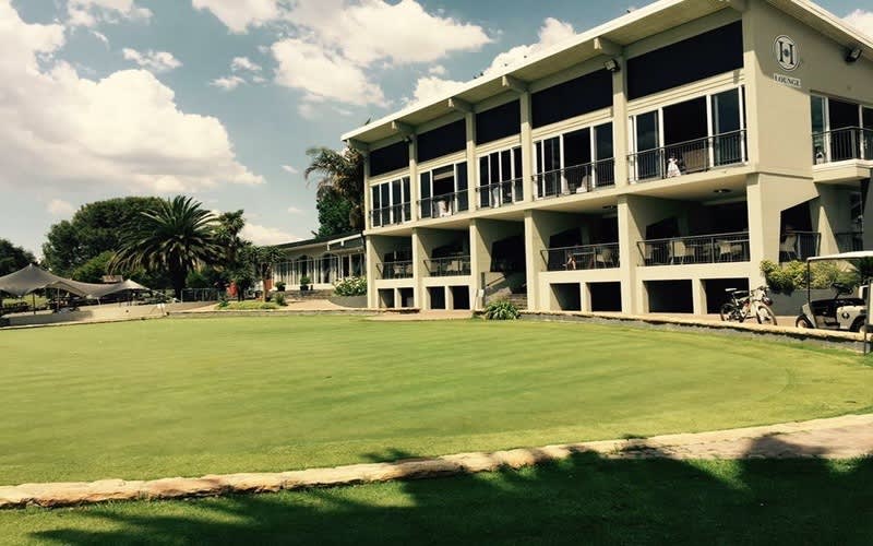 HUDDLE PARK GOLF CLUB: 4-ball only R989!
