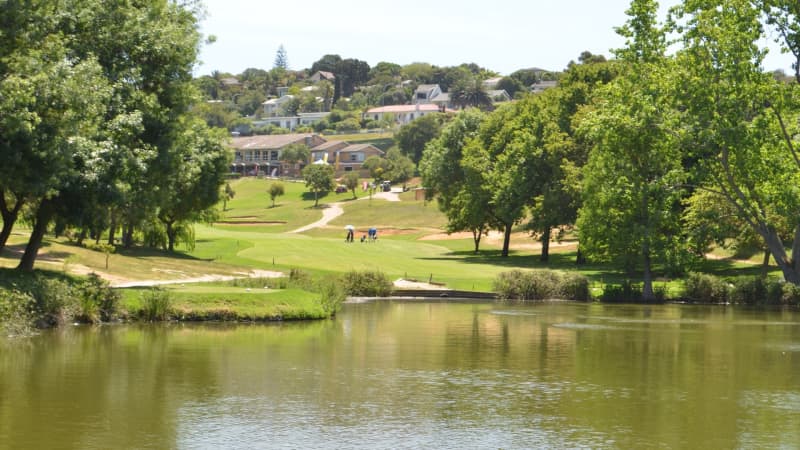Bellville Golf Club: 2-Ball Only R599,99!