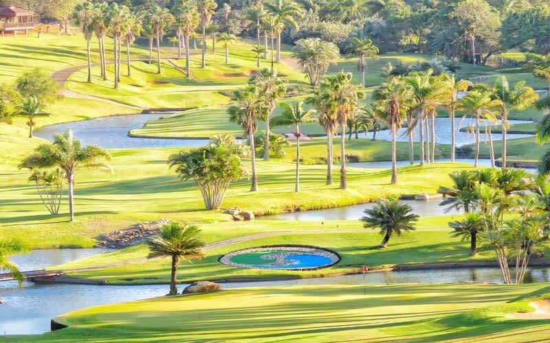 San Lameer Flook Special: 2-Ball Deal INCLUDING Carts for only R1 049!