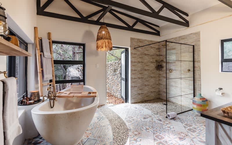 Grace of Africa Kruger Fairways & Spa Escape: 2 Night Stay For 2 Sharing + 2-Ball at Kambaku with Shared Cart + Breakfast + Dinner for less than R5 000 pp Sharing