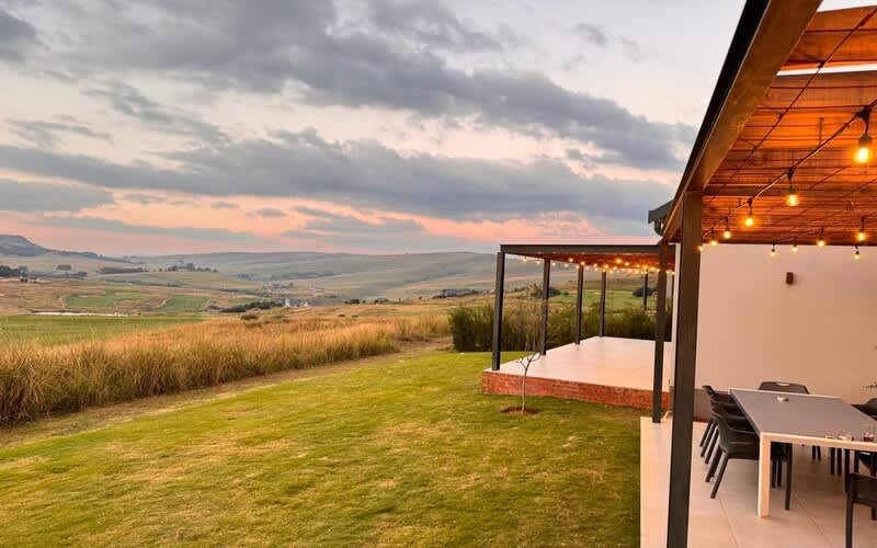 Highland Gate Golf & Trout Estate: 2 Night Midweek Stay for 8 Sharing + 2 Rounds of Golf + Shared Carts