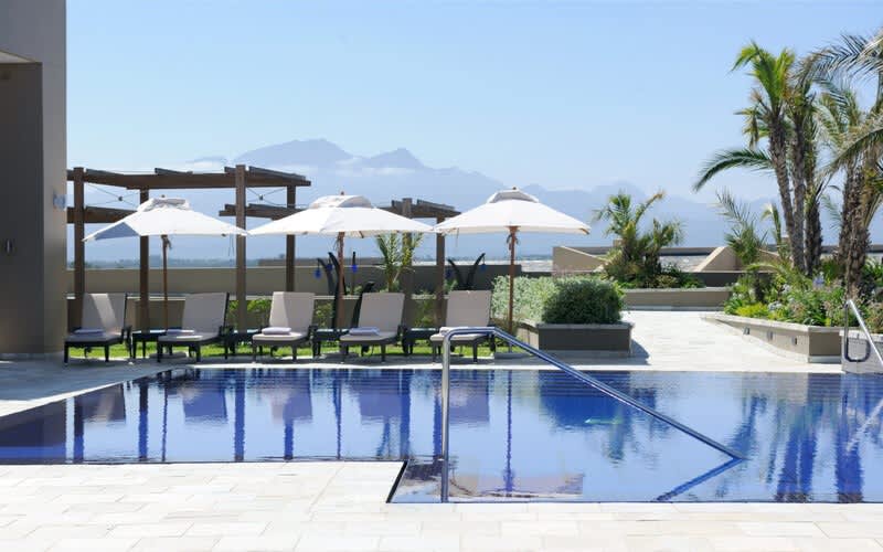 Oubaai Hotel, Golf & Spa: 1 Night for 4 People Sharing + 4-Ball + Shared Carts + Breakfast