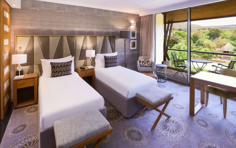 Arabella Hotel, Golf & Spa Stay & Play Special: 1 Night in Luxury for 2 PLUS 2-Ball + Cart + Breakfast for only R4 899!