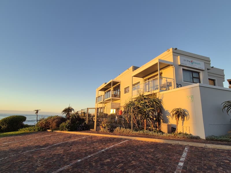 On the Beach Guesthouse & Suites, Jeffreys Bay – 1 night, 2 Pax, Guesthouse Room – from R2 529