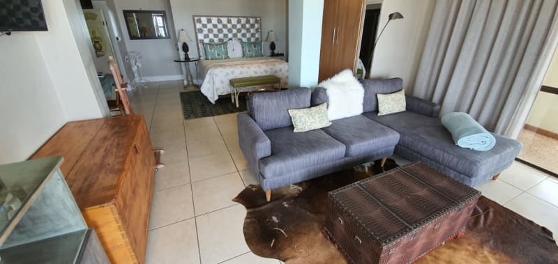 On the Beach Guesthouse & Suites, Jeffreys Bay – 1 night, 2 Pax, Guesthouse Room – from R2 529