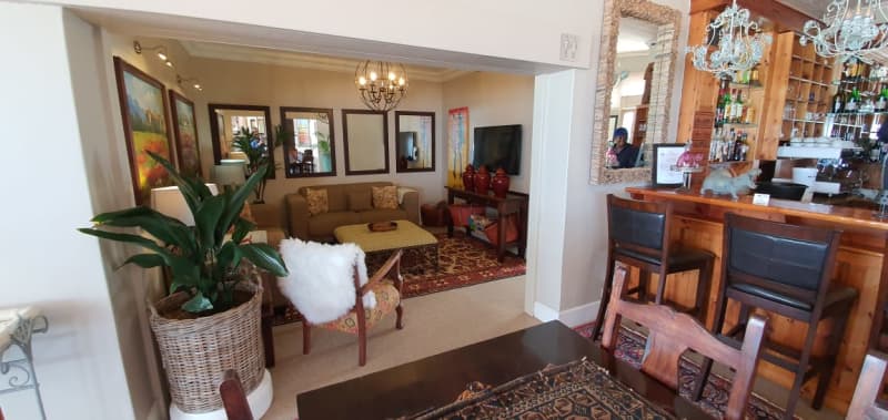 On the Beach Guesthouse & Suites, Jeffreys Bay – 1 night, 2 Pax, Guesthouse Room – from R2 529