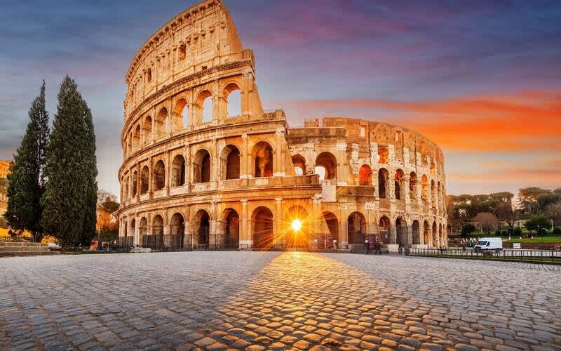 Florence & Rome 9 Day Golf Tour: Golf at Marco Simone, Le Pavoniere, Castelgandolfo & Firenze Ugolino + Cultural & Culinary Experiences from Only R71 279 pp sharing