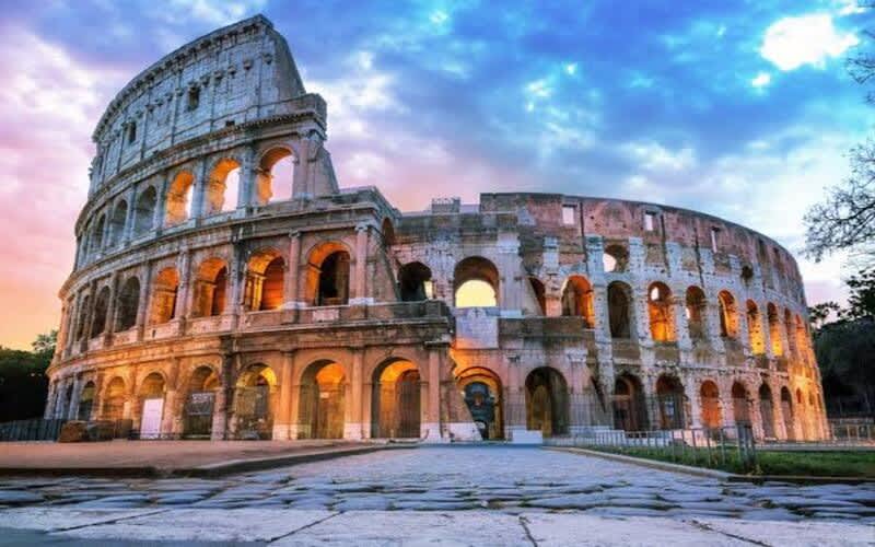 Florence & Rome 9 Day Golf Tour: Golf at Marco Simone, Le Pavoniere, Castelgandolfo & Firenze Ugolino + Cultural & Culinary Experiences from Only R71 279 pp sharing