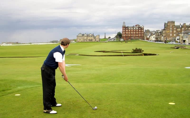 Guaranteed Tee Time on The Old Course, St Andrews — 6 Night Stay + Golf on 4 Courses (The Old Course, Jubilee, Kingsbarns & Dumbarnie Links) + Breakfast Daily & more!