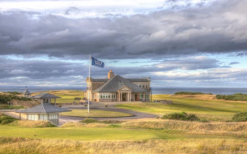 Guaranteed Tee Time on The Old Course, St Andrews — 6 Night Stay + Golf on 4 Courses (The Old Course, Jubilee, Kingsbarns & Dumbarnie Links) + Breakfast Daily & more!