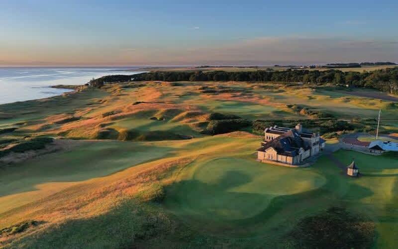 Guaranteed Tee Time on The Old Course, St Andrews — 6 Night Stay + Golf on 4 Courses (The Old Course, Jubilee, Kingsbarns & Dumbarnie Links) + Breakfast Daily & more!