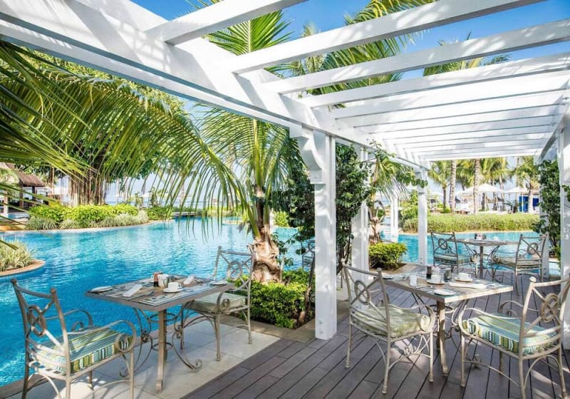 Flash Sale! 5* Sugar Beach Golf & Spa Resort, Mauritius: 5 Nights Luxury Stay + Breakfast + Dinner + Flights from R34 500 per Person Sharing