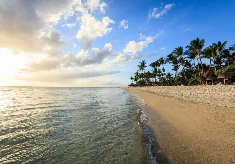 Sale! 5* La Pirogue Spa & Resort , Mauritius: 5 Nights Luxury Stay + Breakfast + Dinner + Flights from R37 800 per Person Sharing