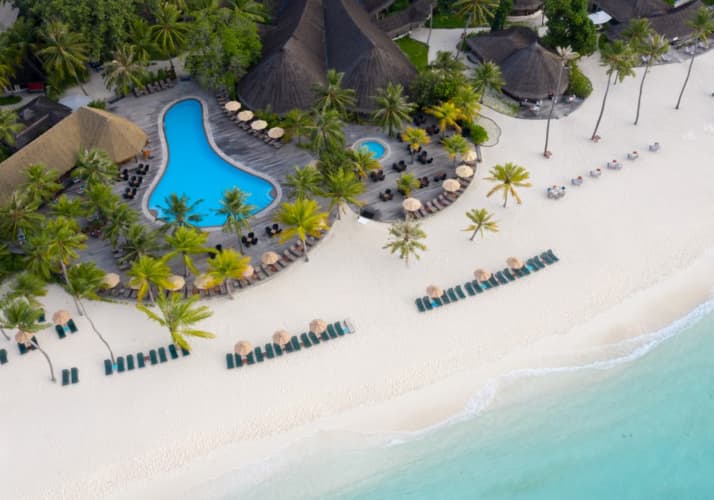 4* KUREDU Resort, Lhaviyani Atoll Maldives: 7 Nights Full Board Stay + Flights from only R36 265 pps!