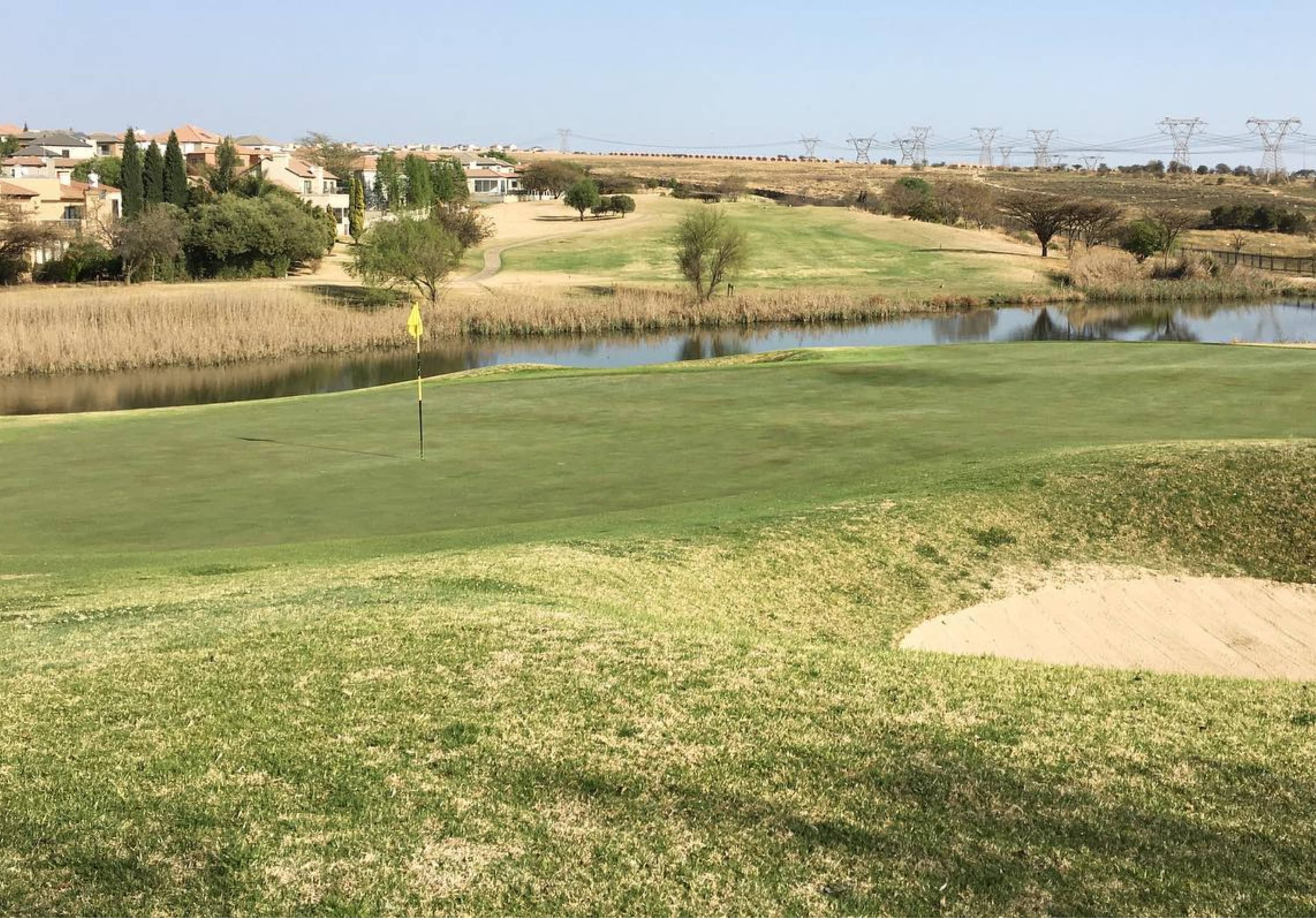 BLUE VALLEY GOLF & COUNTRY ESTATE: 4-Ball deal & Carts for just R2029.99