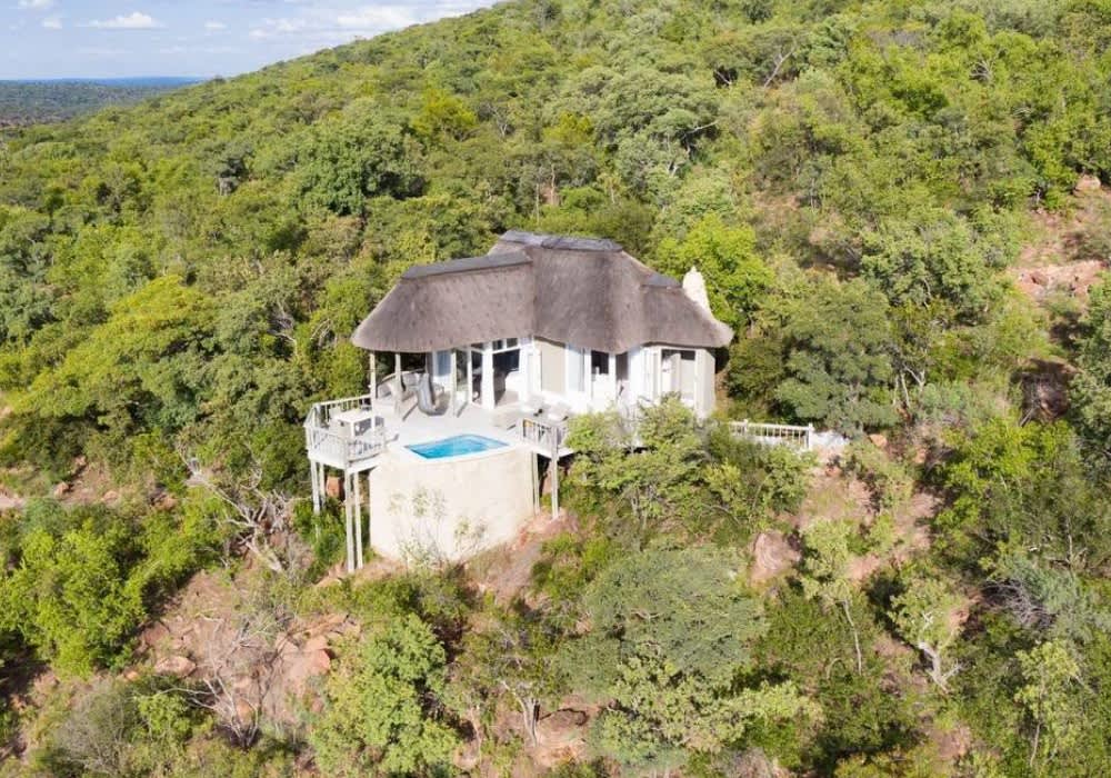 CLIFFTOP Exclusive Safari Hideaway, Welgevonden Private Game Reserve- 1 Night Luxury MIDWEEK Stay for 2 + 3 Meals + Selected Drinks + 2 Daily Safaris!